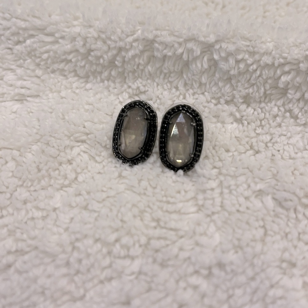 Kendra Scott black stone earrings